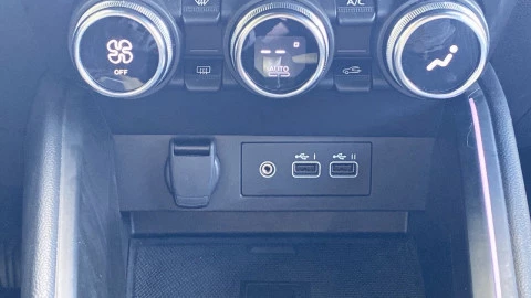 Renault Clio Techno E-Tech full hybrid 145 (103kw)