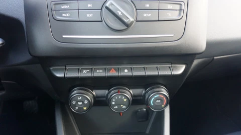 Dacia Duster Essential TCE 74kW(100CV) ECO-G 4X2