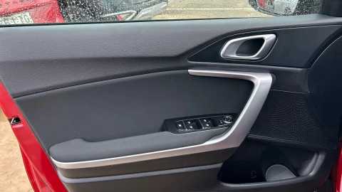 Kia XCeed 1.6 MHEV iMT Drive 100kW (136CV)