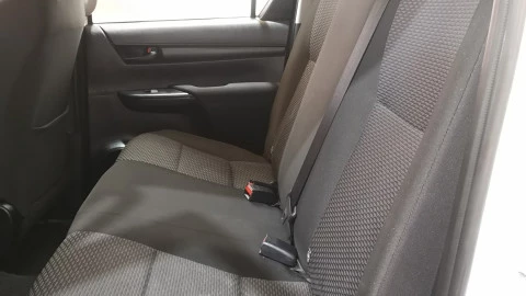 Toyota Hilux 2.4 D4D Cabina Doble GX