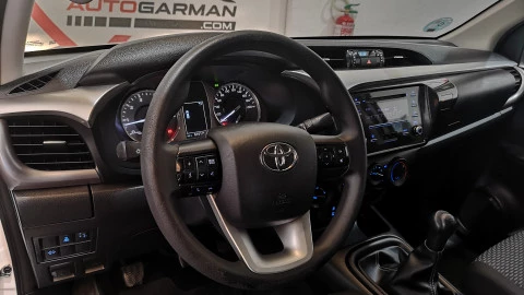 Toyota Hilux 2.4 D4D Cabina Doble GX