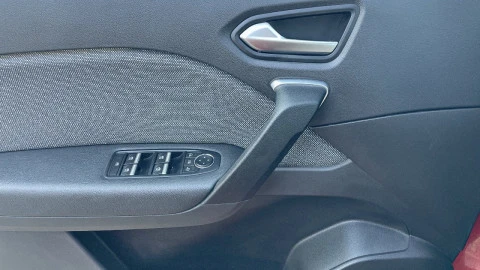 Renault Captur techno Eco-G 100cv (74 kW)