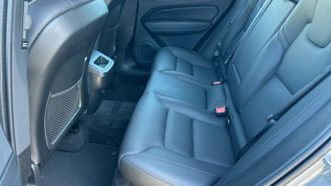 Volvo XC60 2.0 B4 D Core Auto