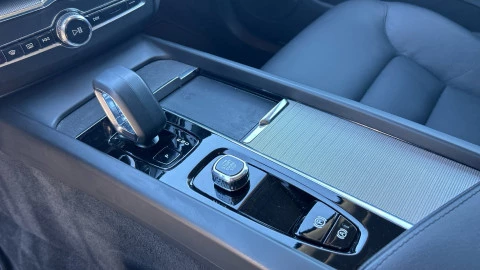 Volvo XC60 2.0 B4 D Core Auto