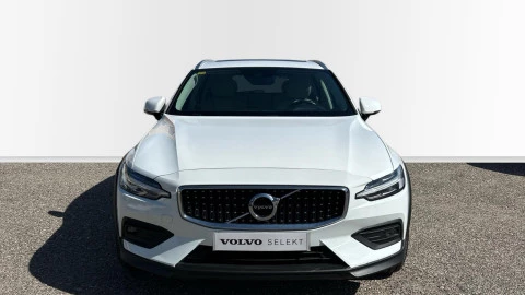 Volvo V60 Cross Country 2.0 B5 (G) AWD Cross Country Pro AUTO