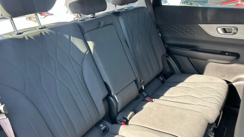 EBRO S800 1.6 TGDI Luxury 7 DCT