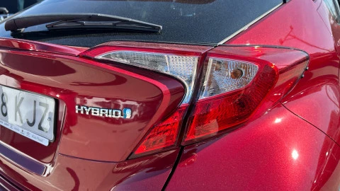 Toyota C-HR 1.8 125H Advance