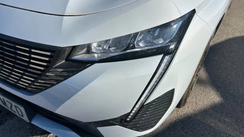 Peugeot 308 5P Allure Hybrid MHEV 145 e-DCS6