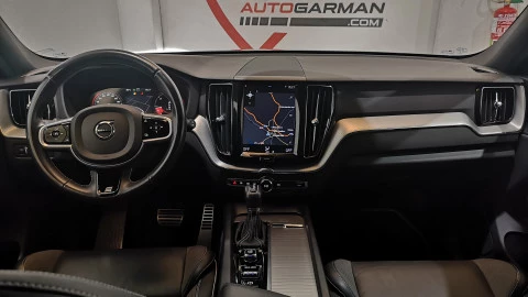 Volvo XC60 2.0 D4 R-Design Auto