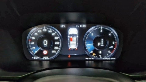 Volvo XC60 2.0 B4 G Momentum Pro Auto