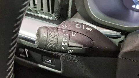 Volvo XC60 2.0 B4 G Momentum Pro Auto