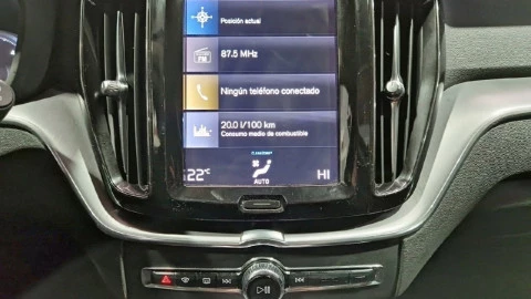 Volvo XC60 2.0 B4 G Momentum Pro Auto