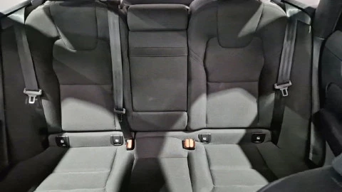 Volvo XC60 2.0 B4 G Momentum Pro Auto