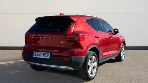 Volvo XC40 2.0 B3 G Momentum Core Auto