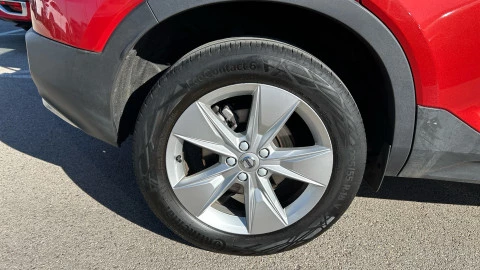 Volvo XC40 2.0 B3 G Momentum Core Auto