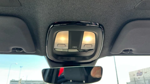 Volvo XC40 2.0 B3 G Momentum Core Auto