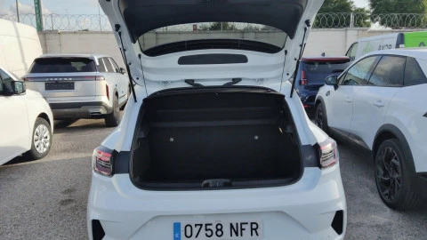 Renault Clio Techno full hybrid E-Tech 145 (103Kw)