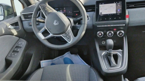 Renault Clio Techno full hybrid E-Tech 145 (103Kw)