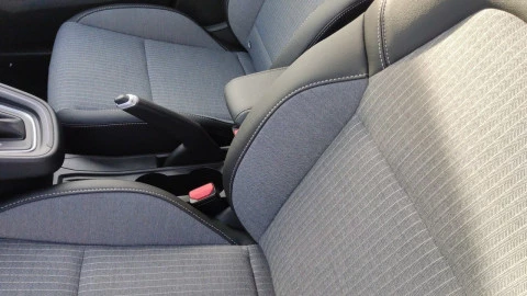 Renault Clio Techno full hybrid E-Tech 145 (103Kw)