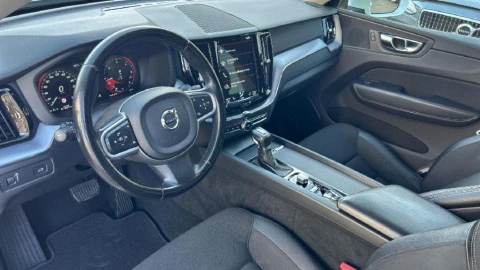 Volvo XC60 2.0 D4 Business Plus Auto