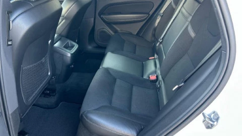 Volvo XC60 2.0 D4 Business Plus Auto