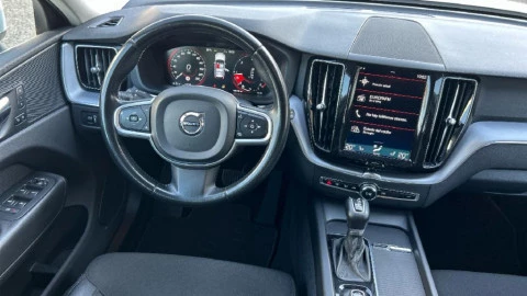 Volvo XC60 2.0 D4 Business Plus Auto