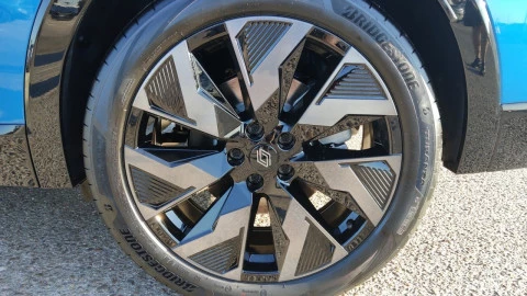 Renault Rafale Esprit Alpine full hybrid E-Tech 147kW