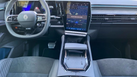 Renault Rafale Esprit Alpine full hybrid E-Tech 147kW