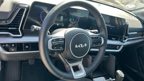 Kia Sportage 1.6 T-GDi 118kW (160CV) Drive 17