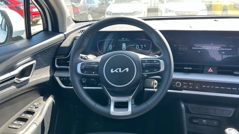 Kia Sportage 1.6 T-GDi 118kW (160CV) Drive 17