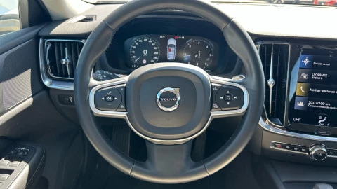 Volvo V60 2.0 B4 (G) Momentum Pro Auto