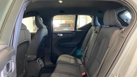 Volvo EX40 Single Core Auto