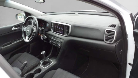 Kia Sportage 1.6 MHEV Business 100kW (136CV) 4x4