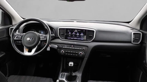 Kia Sportage 1.6 MHEV Business 100kW (136CV) 4x4