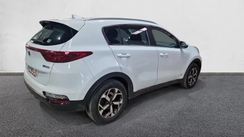 Kia Sportage 1.6 MHEV Business 100kW (136CV) 4x4