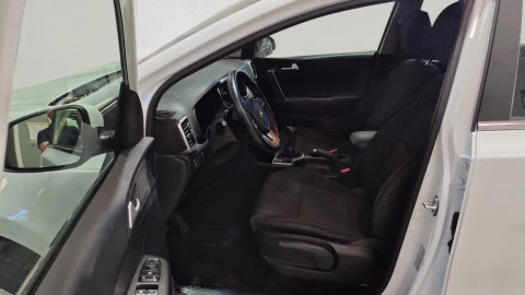 Kia Sportage 1.6 MHEV Business 100kW (136CV) 4x4