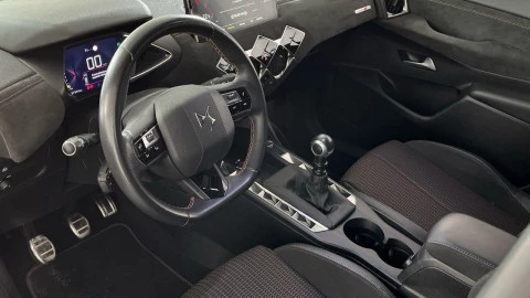 DS 3 Crossback PureTech 73 kW Manual PERFORMANCE LINE