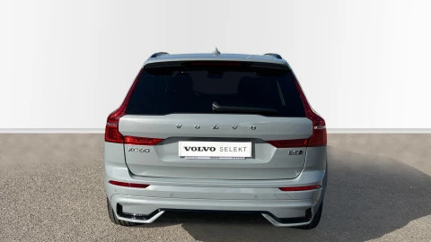 Volvo XC60 2.0 B5 G AWD Plus Dark Auto