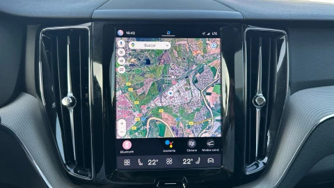 Volvo XC60 2.0 B5 G AWD Plus Dark Auto