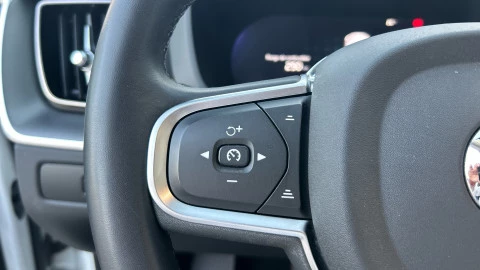 Volvo XC60 2.0 B4 D Core Auto