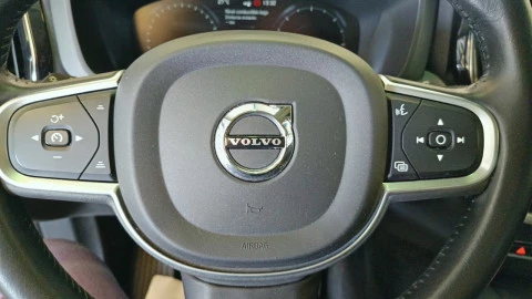 Volvo XC60 2.0 B4 D Momentum Pro Auto