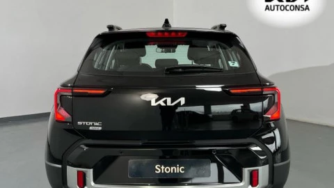 Kia Stonic 1.0 T-GDi 85kW (115CV) MHEV Concept
