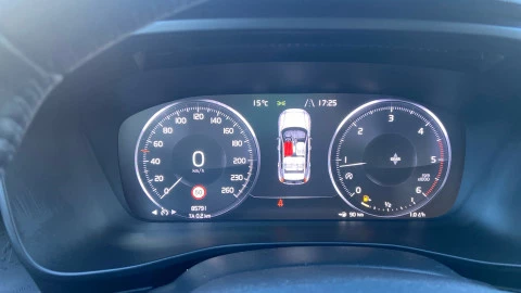 Volvo XC40 2.0 D3 Momentum