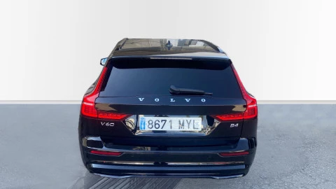 Volvo V60 2.0 B4 (G) Plus Dark Auto