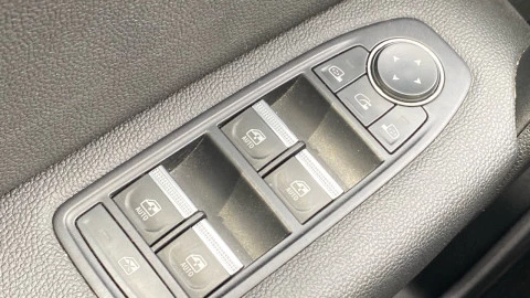 Renault Captur techno TCe 103 kW (140CV) EDC GPF