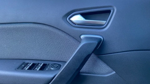 Renault Captur techno Eco-G 100cv (74 kW)