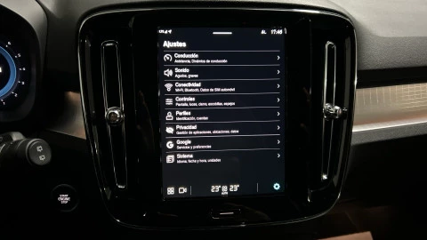 Volvo XC40 2.0 B3 G Core Auto