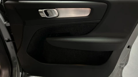 Volvo XC40 2.0 B3 G Core Auto