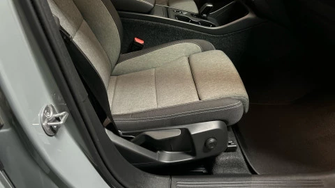 Volvo XC40 2.0 B3 G Core Auto