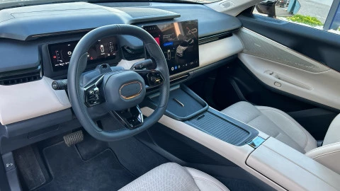 Lynk & Co 08 1.5 PHEV More